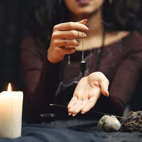 fantasy-beautiful-gypsy-girl-fortune-teller-woman-reading-future-magical-tarot-cards
